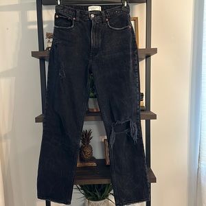 Abercrombie The 90s Straight Ultra High Rise